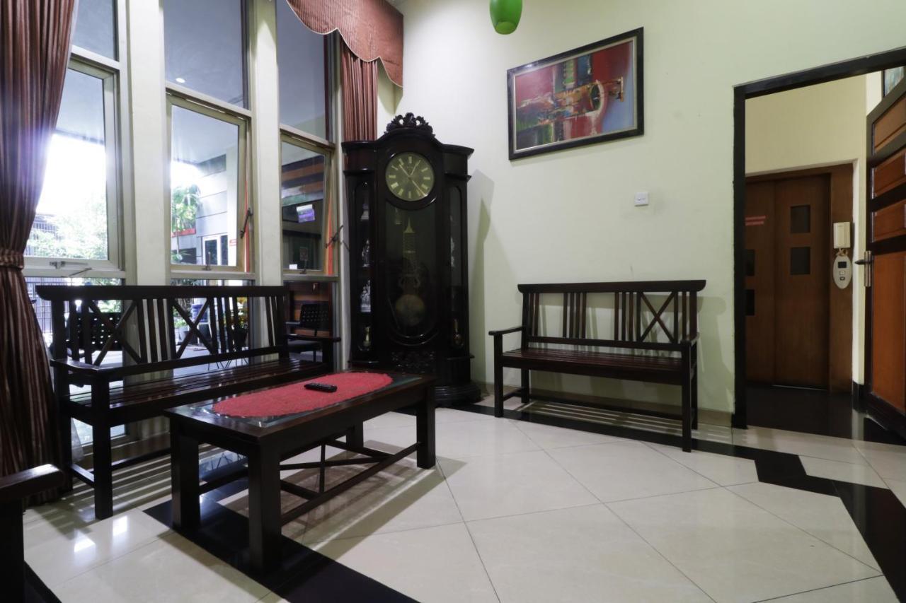 Wisma Davinci Tanah Abang Джакарта Екстериор снимка
